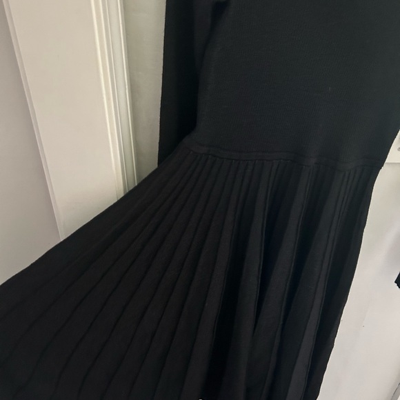 Draper James size Large sparkly knit long sleeve flattering jersey knit dress. - Picture 8 of 8